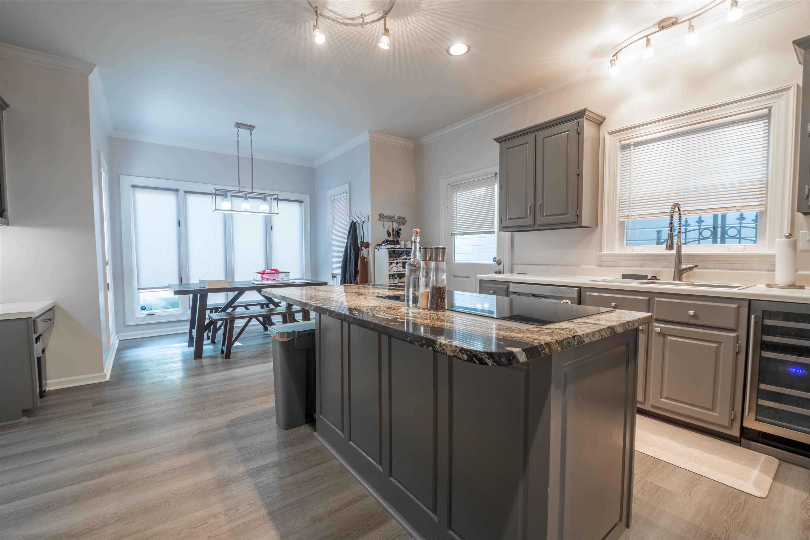 7816 WOOD GLEN CV