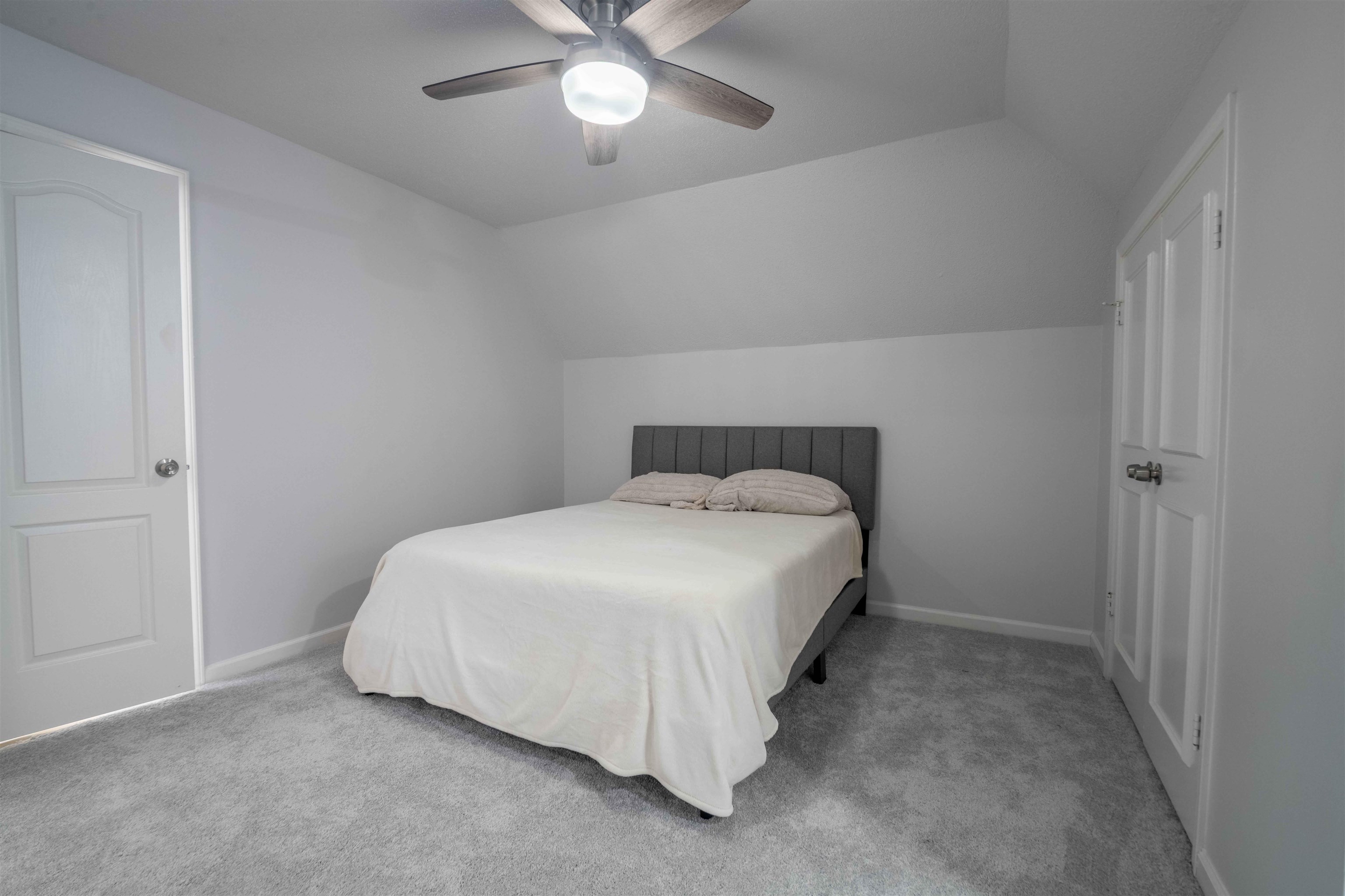 7816 WOOD GLEN CV