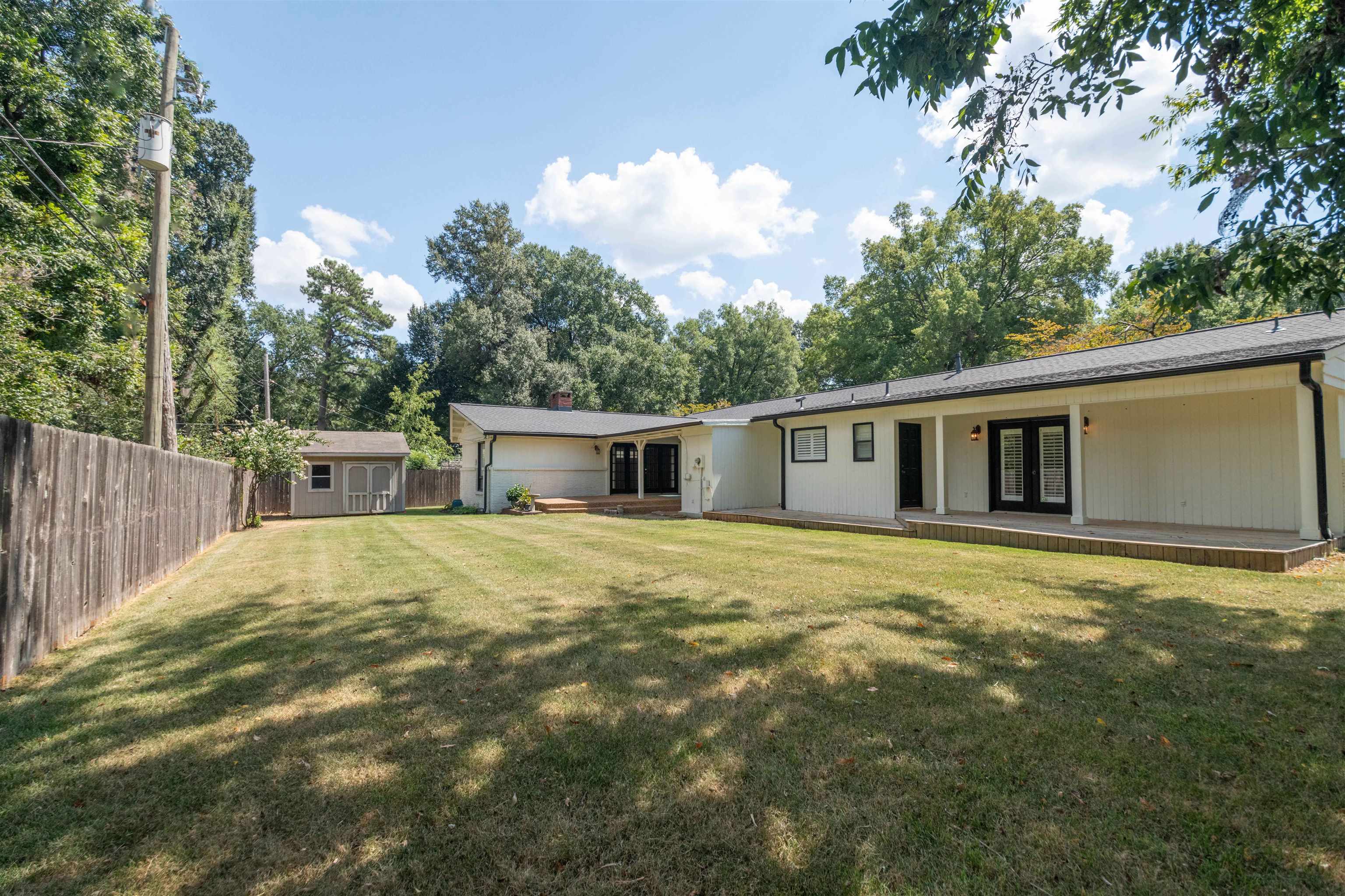 4288 CHARLESWOOD AVE
