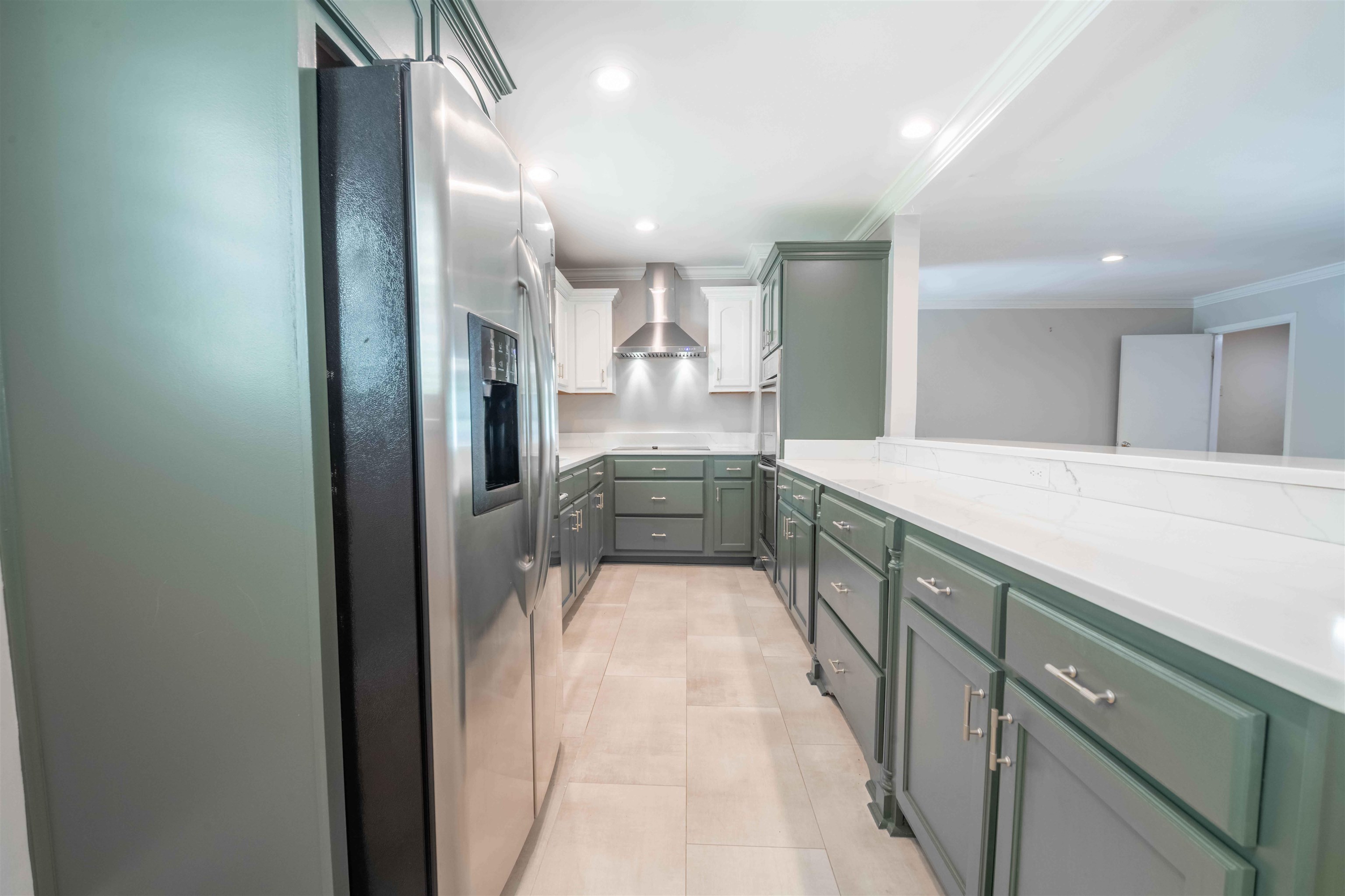 4288 CHARLESWOOD AVE