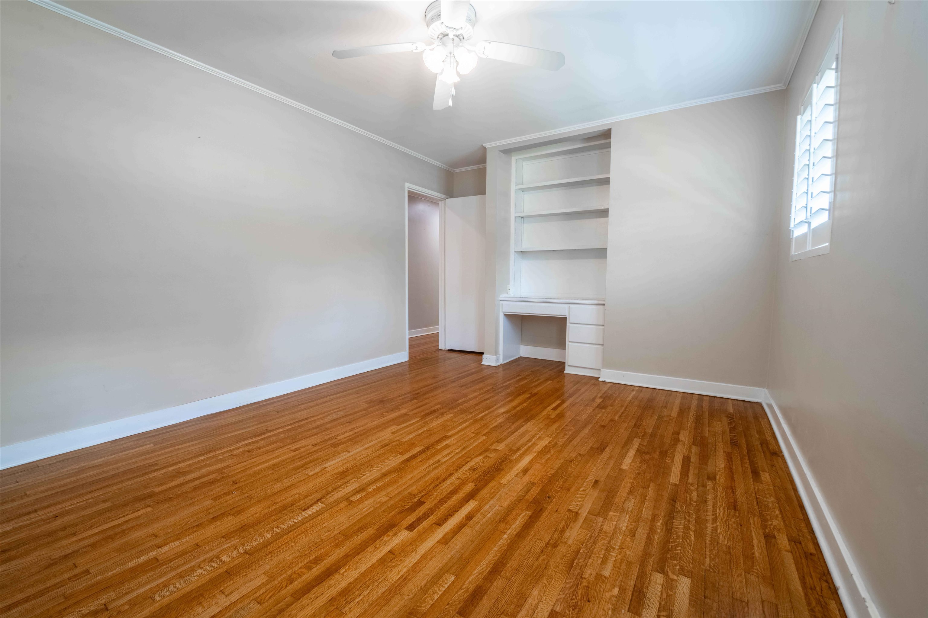 4288 CHARLESWOOD AVE