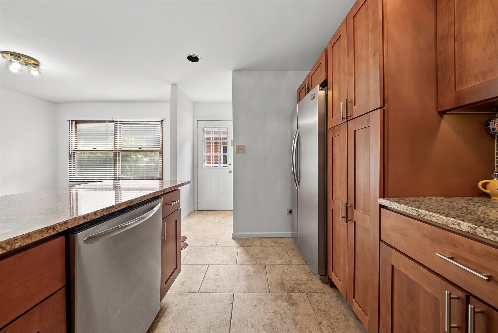 10232 S Prospect Avenue Unit: G