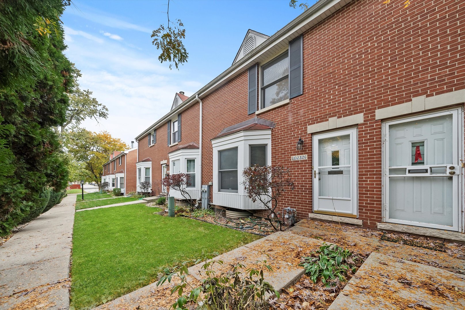 10232 S Prospect Avenue Unit: G