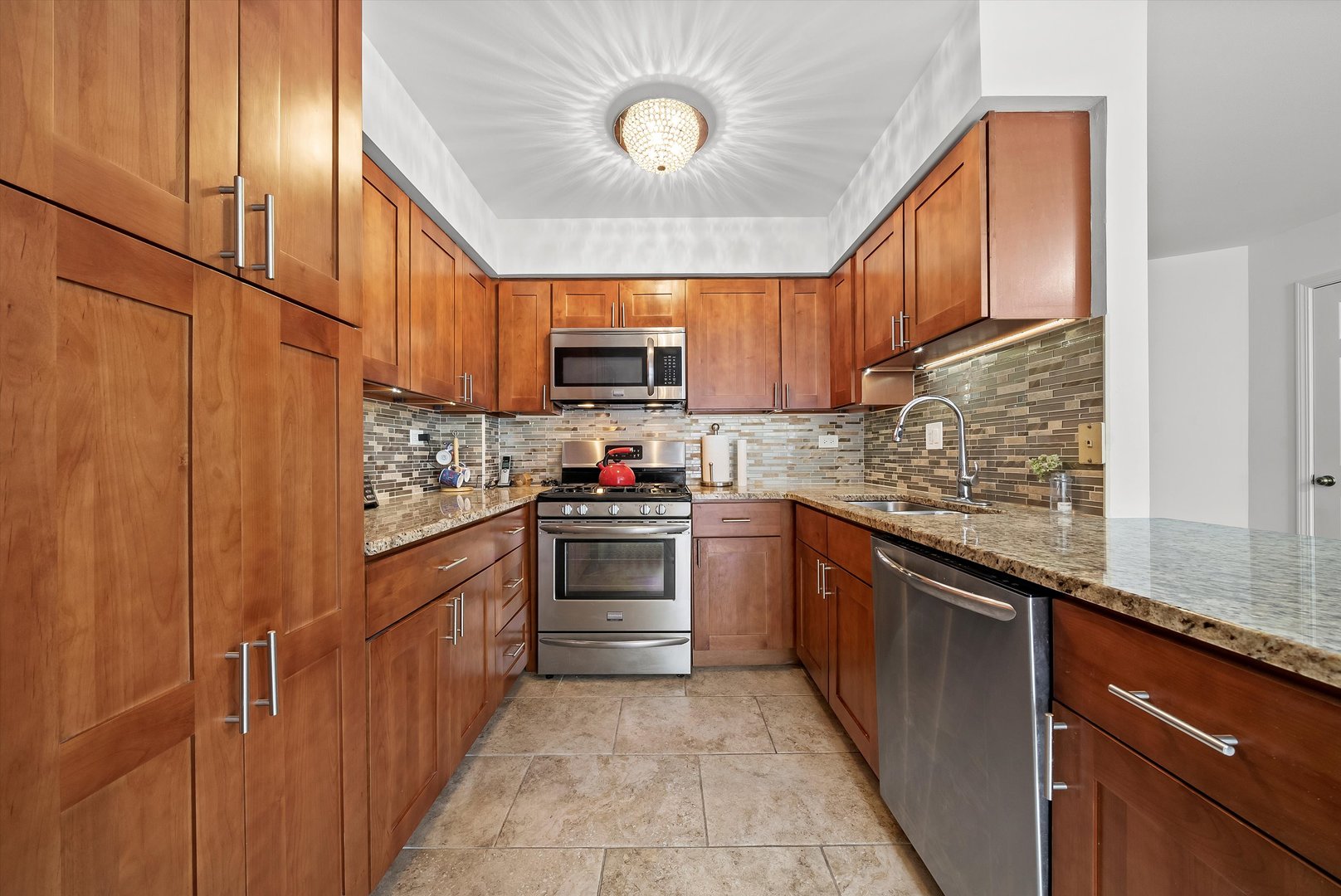 10232 S Prospect Avenue Unit: G