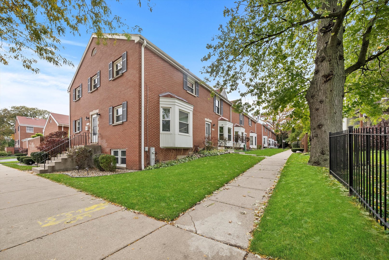 10232 S Prospect Avenue Unit: G