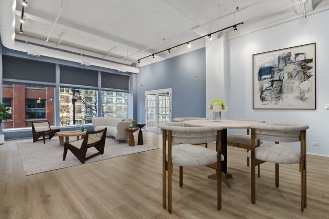 633 S Plymouth Court Unit: 202