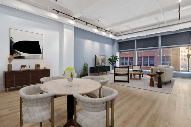 633 S Plymouth Court Unit: 202