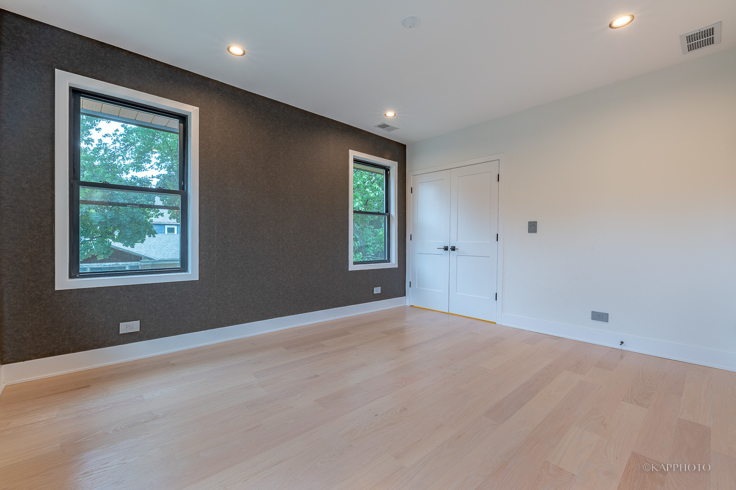 4200 N Monticello Avenue