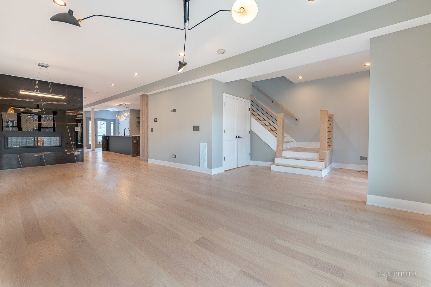 4200 N Monticello Avenue