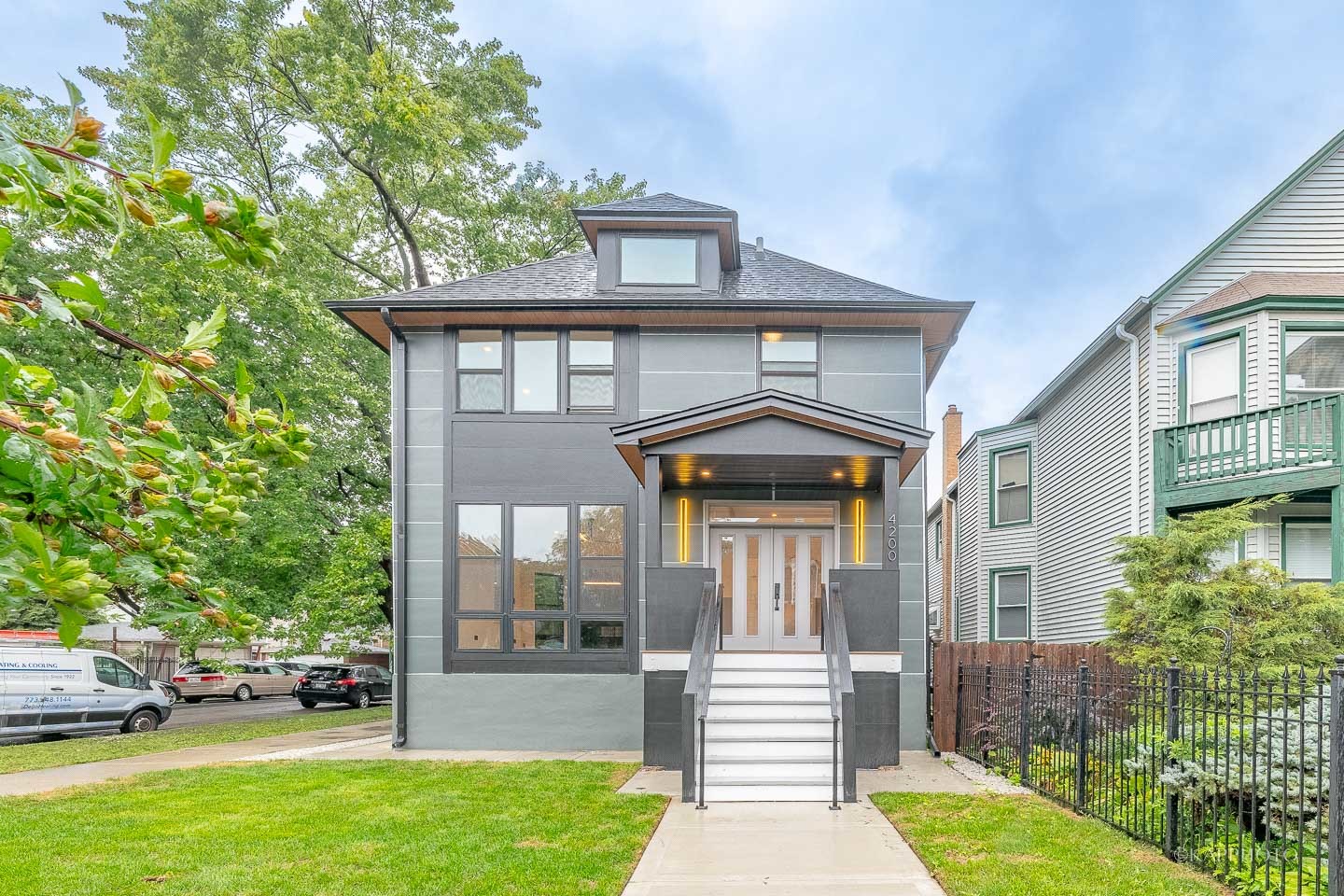 4200 N Monticello Avenue