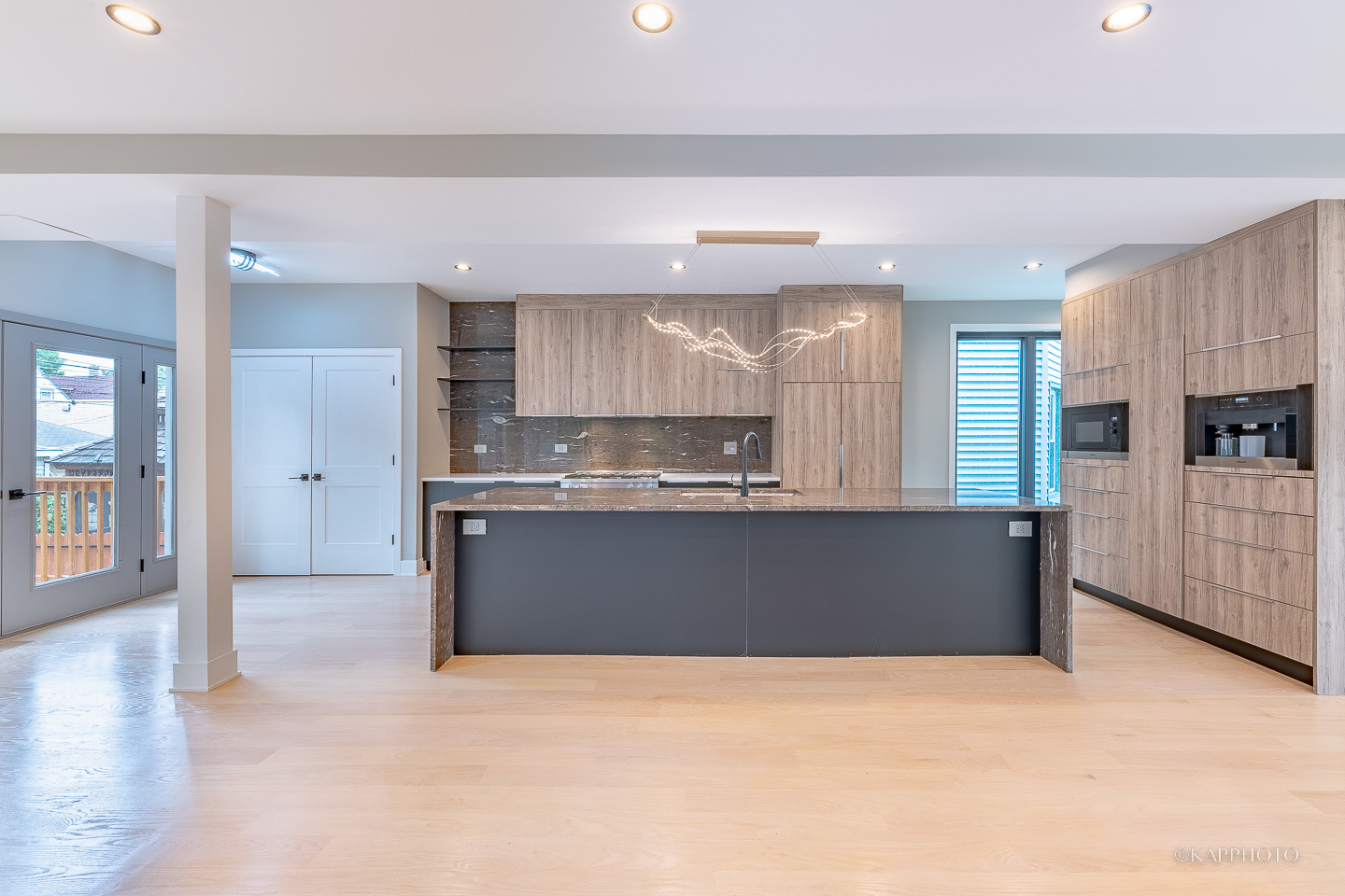 4200 N Monticello Avenue