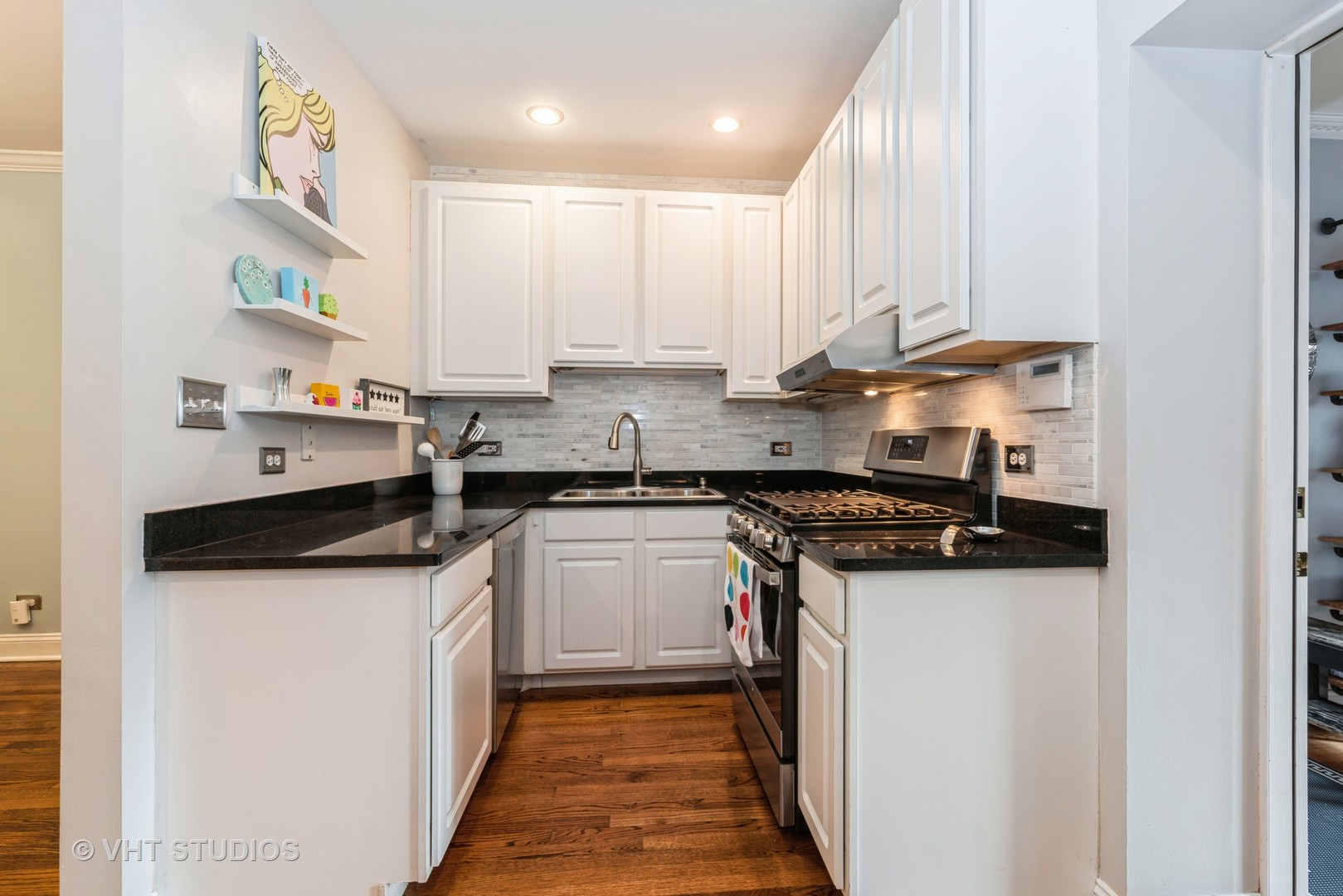 6305 N Glenwood Avenue Unit: 1