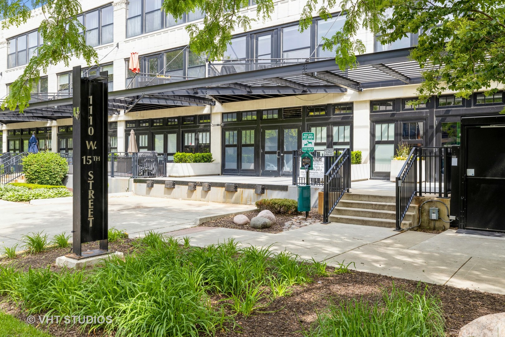 1110 W 15th Street Unit: 111