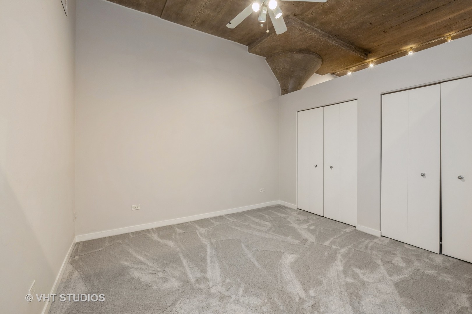 1110 W 15th Street Unit: 111