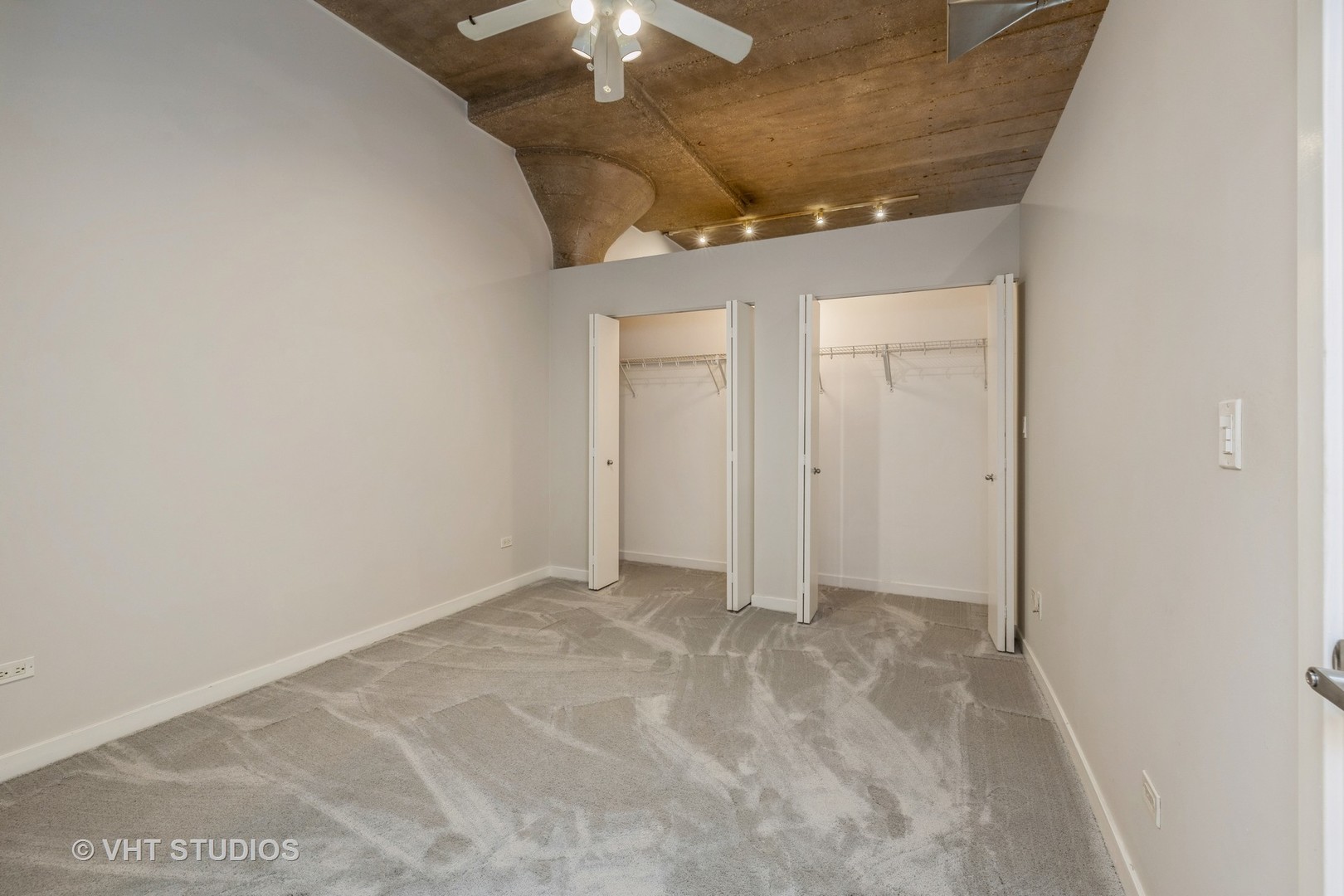 1110 W 15th Street Unit: 111