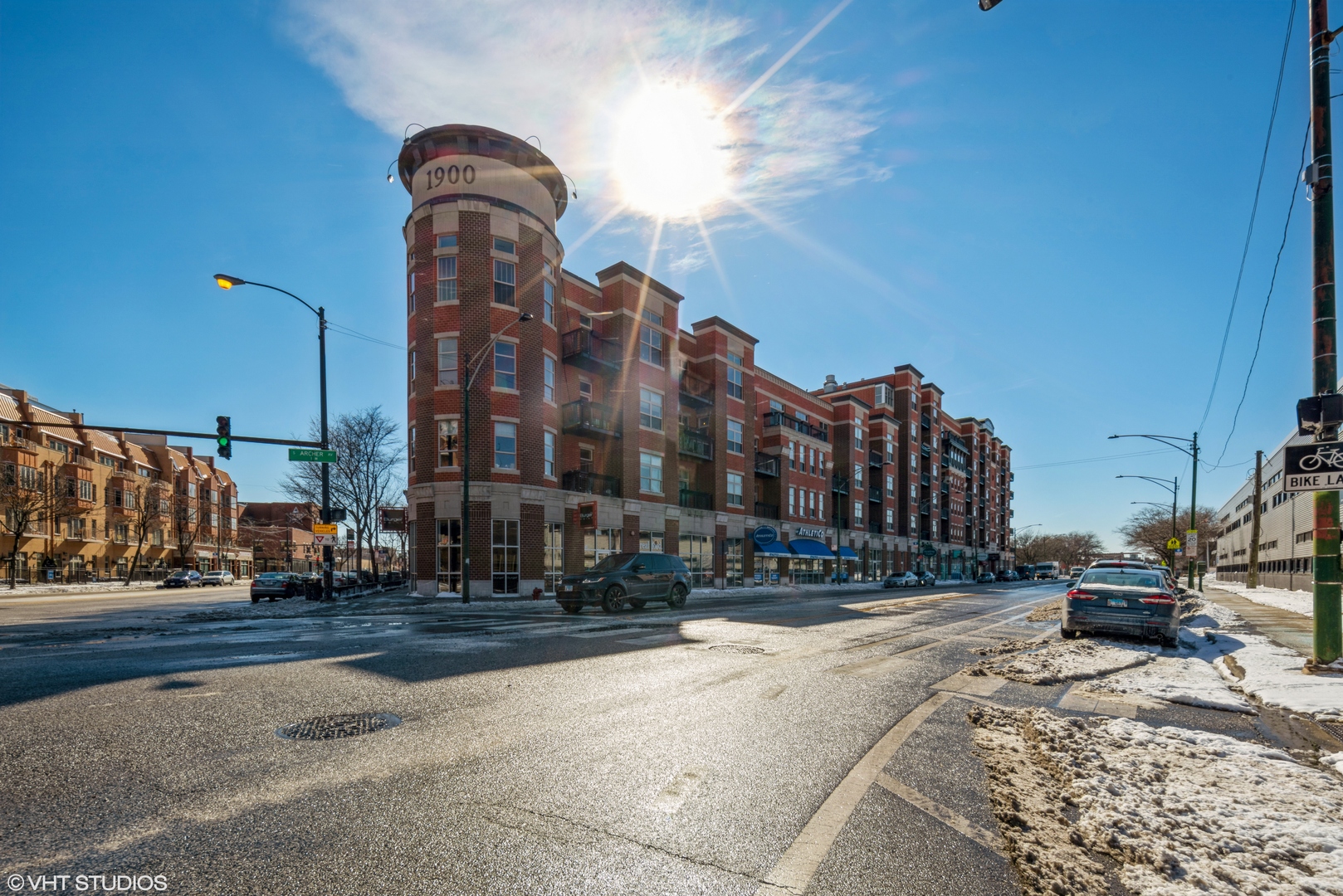 1935 S Archer Avenue Unit: 422