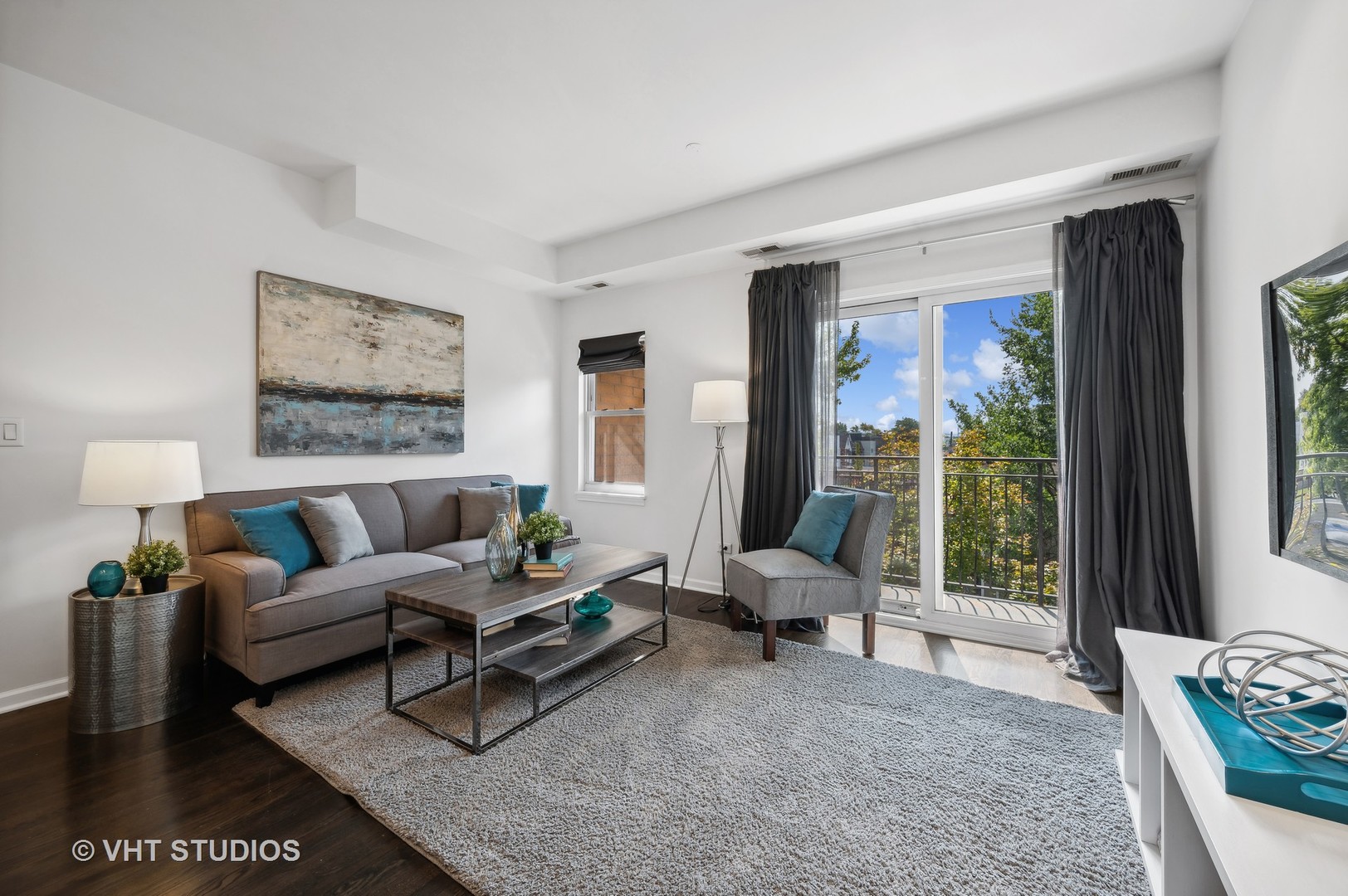 2720 W Cortland Street Unit: 307