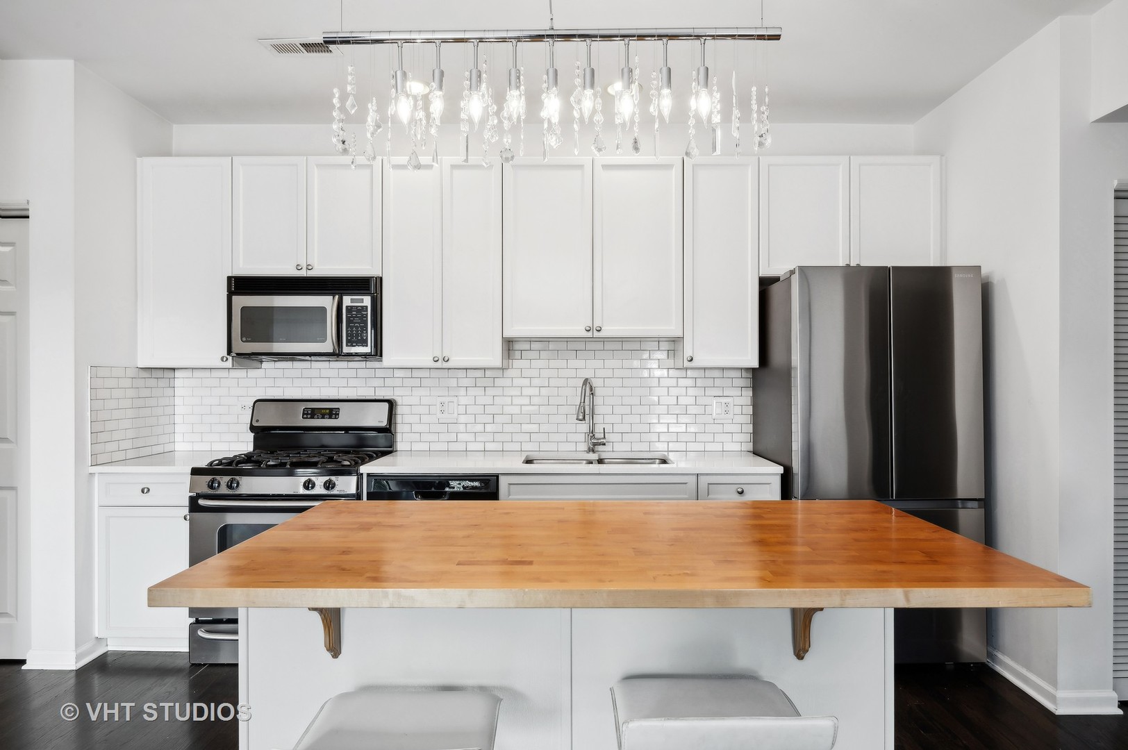 2720 W Cortland Street Unit: 307