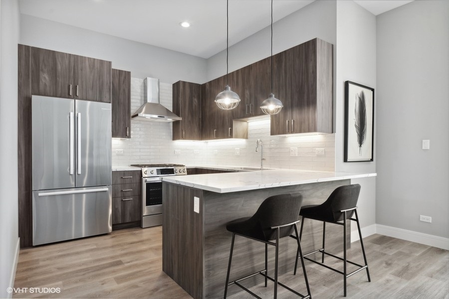 2423 W Fullerton Avenue Unit: 3G