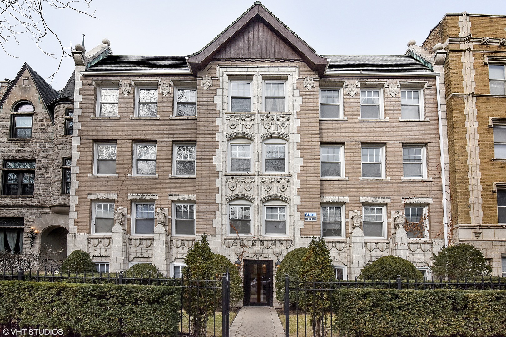 644 W Wrightwood Avenue Unit: 305