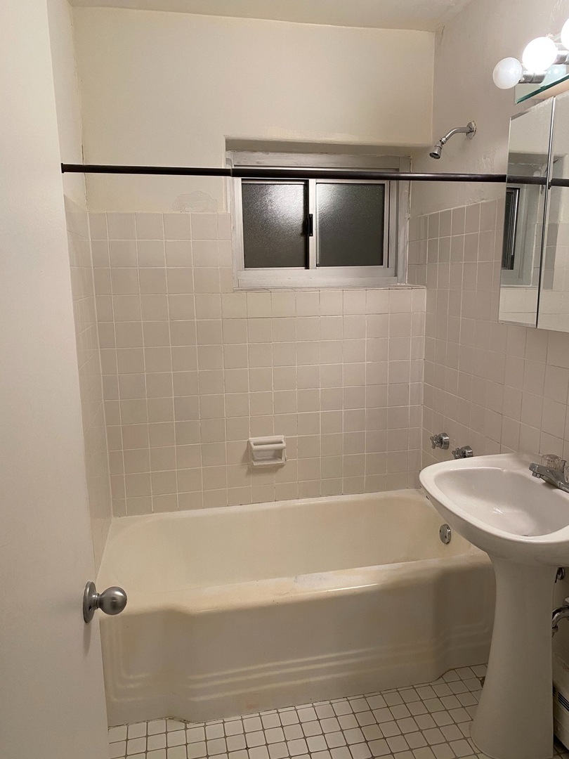 4980 N Marine Drive Unit: 135