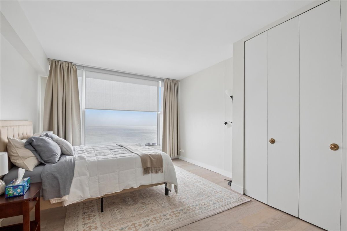 3200 N Lake Shore Drive Unit: 2802