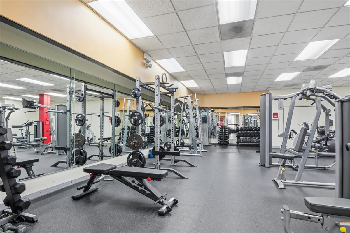 3200 N Lake Shore Drive Unit: 2802