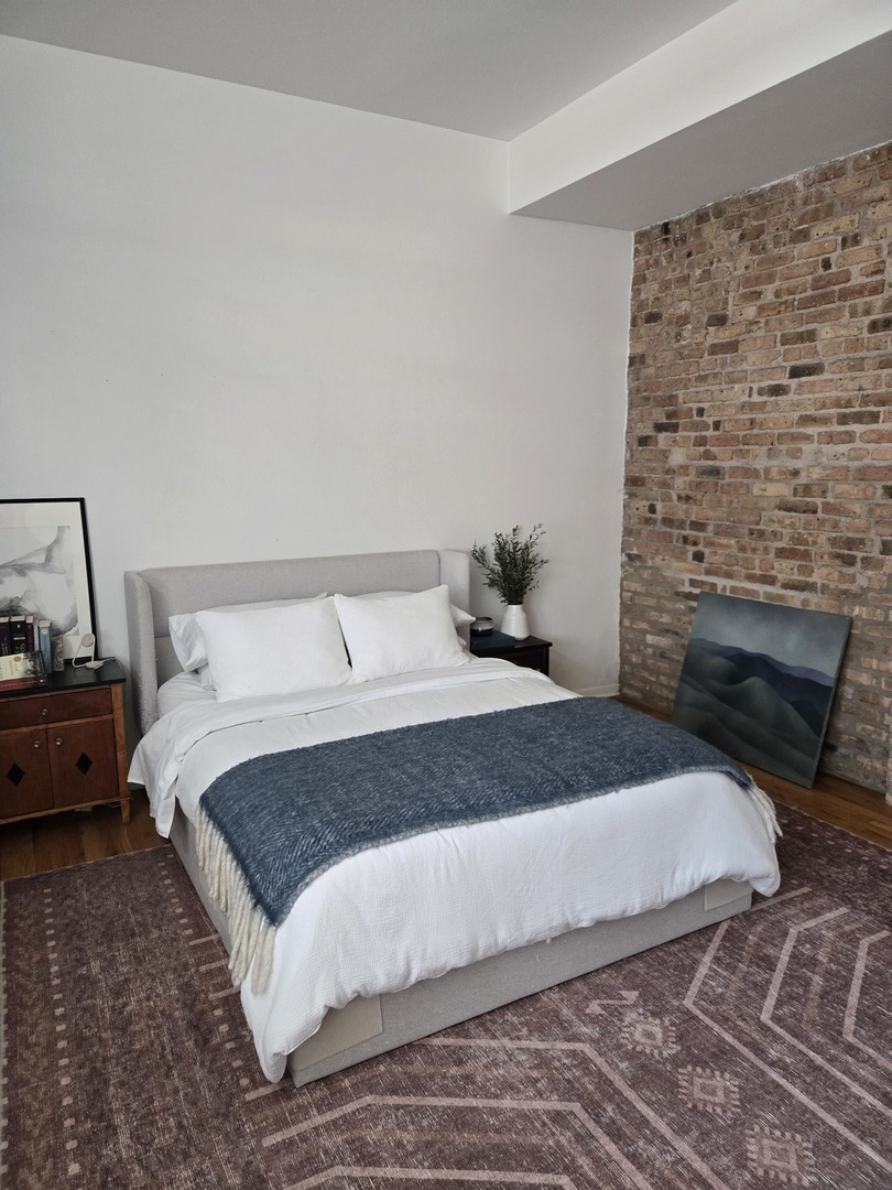515 N Noble Street Unit: 115