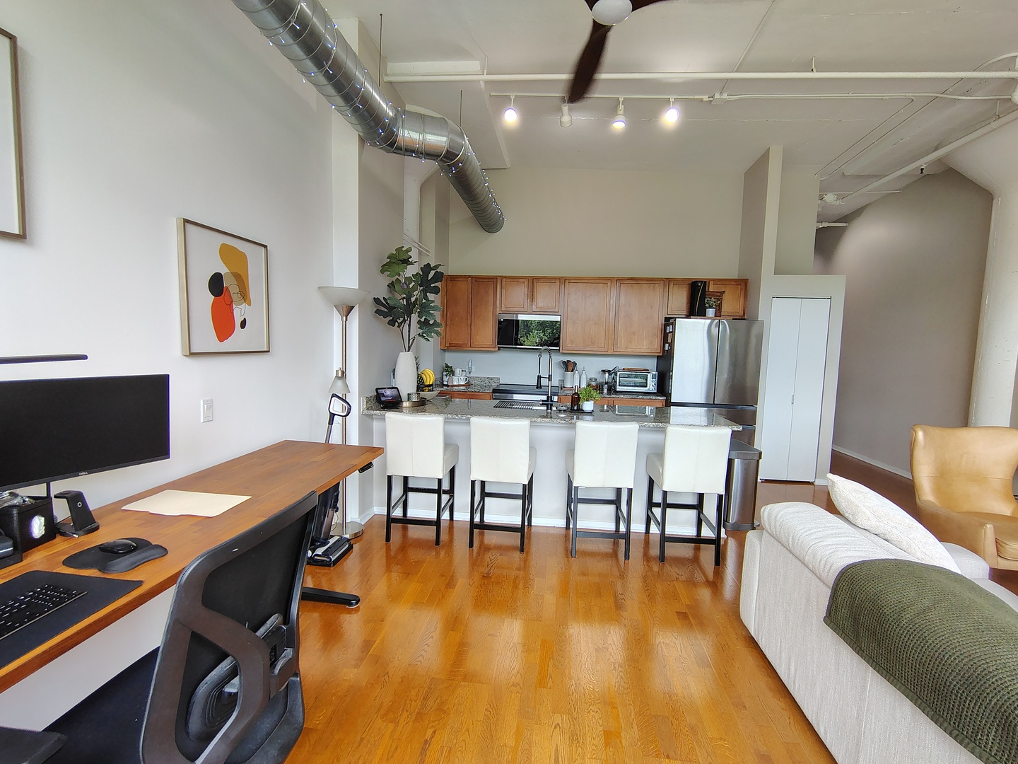 2323 W Pershing Road Unit: 336