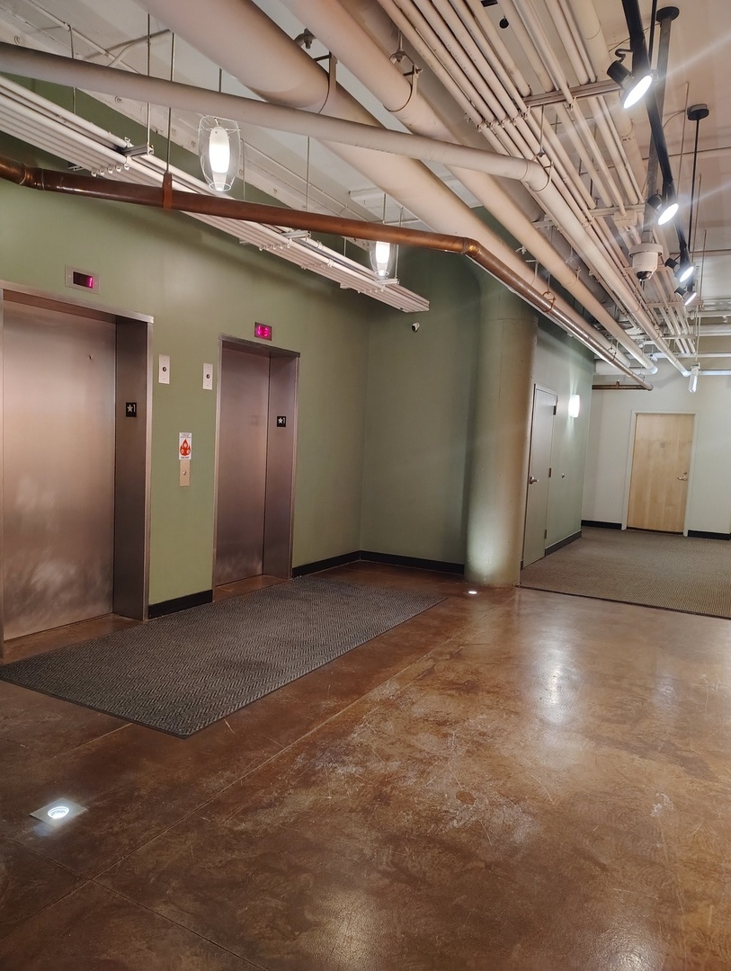 2323 W Pershing Road Unit: 336