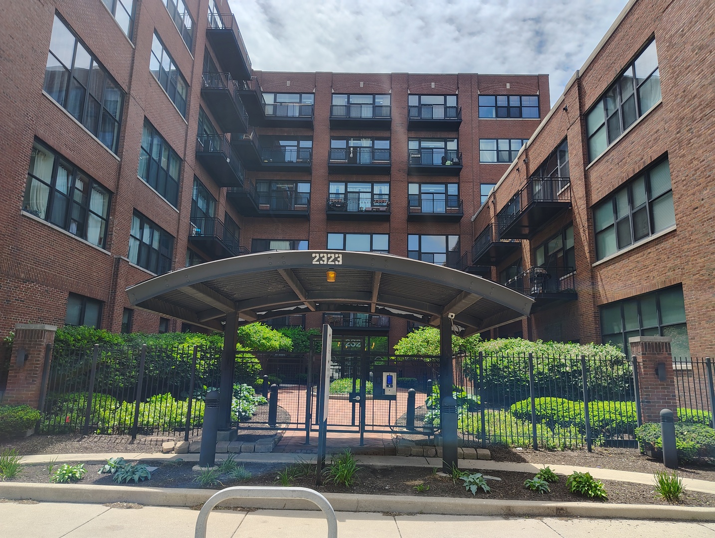 2323 W Pershing Road Unit: 336