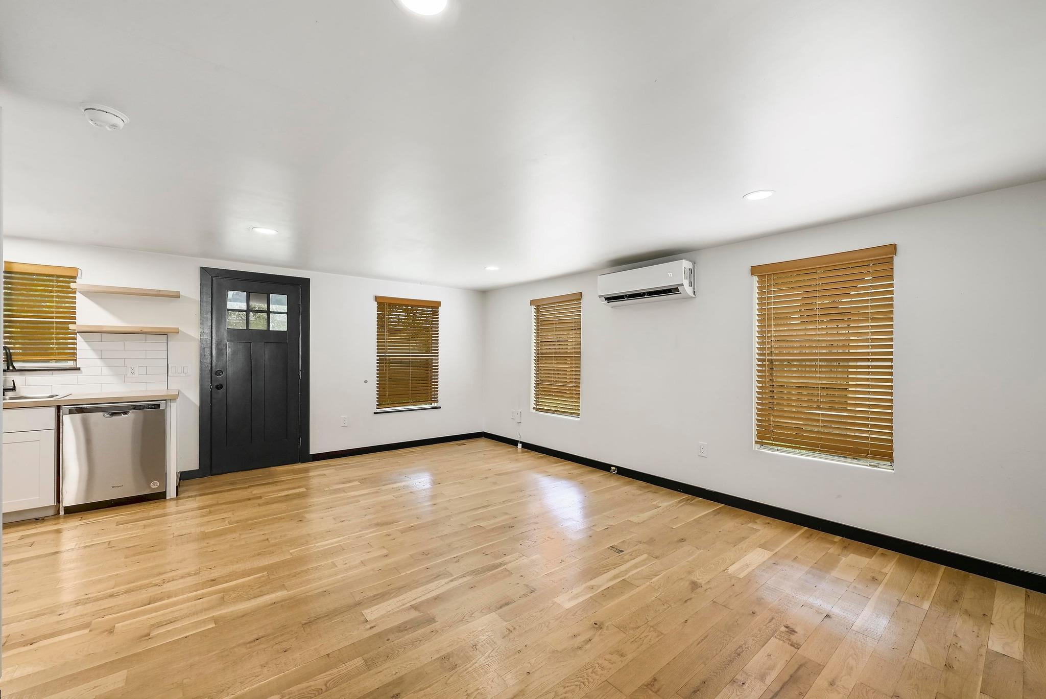 1711 Brentwood ST # B