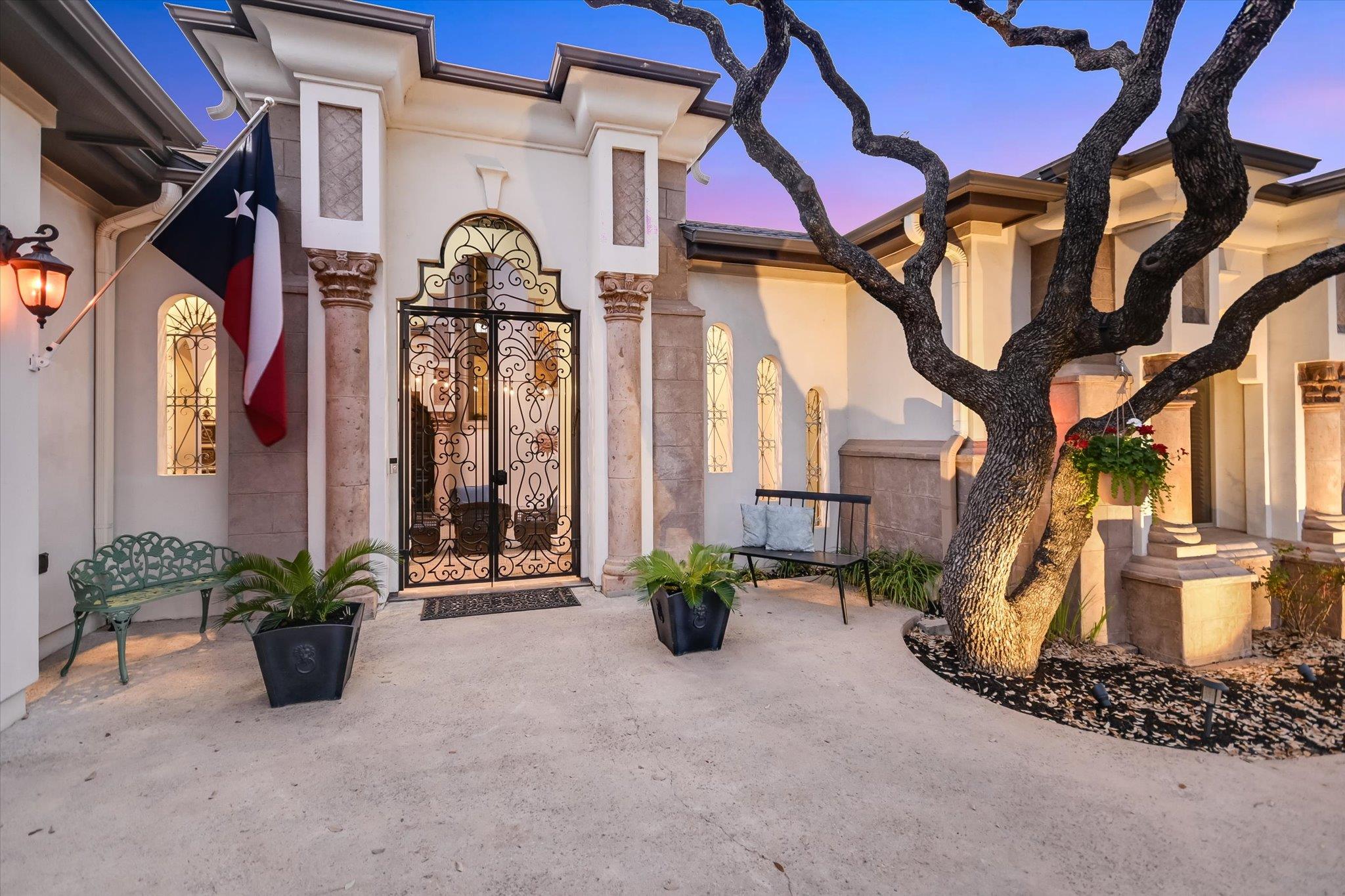 1106 Sledge DR