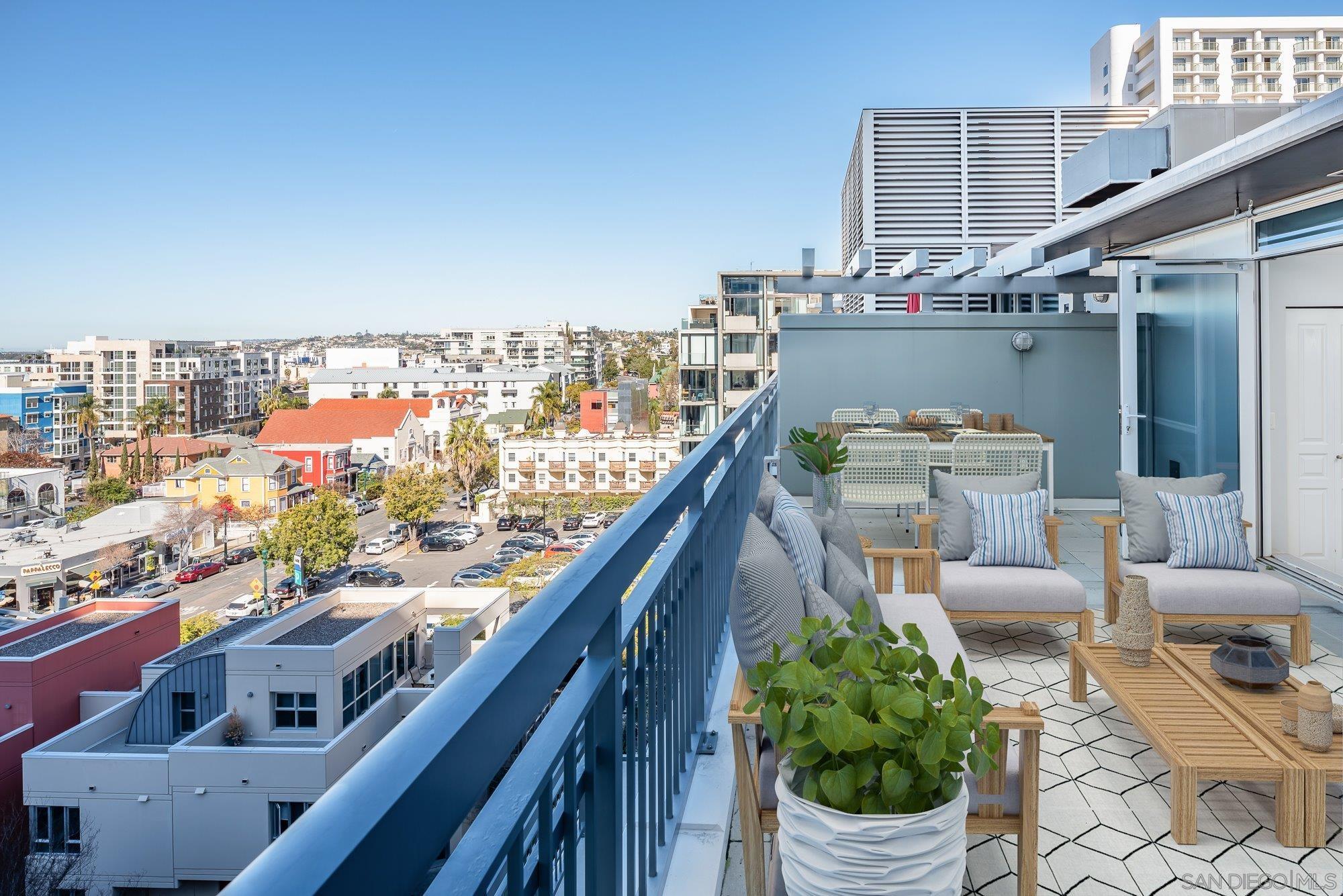 1580 Union St Unit: 703