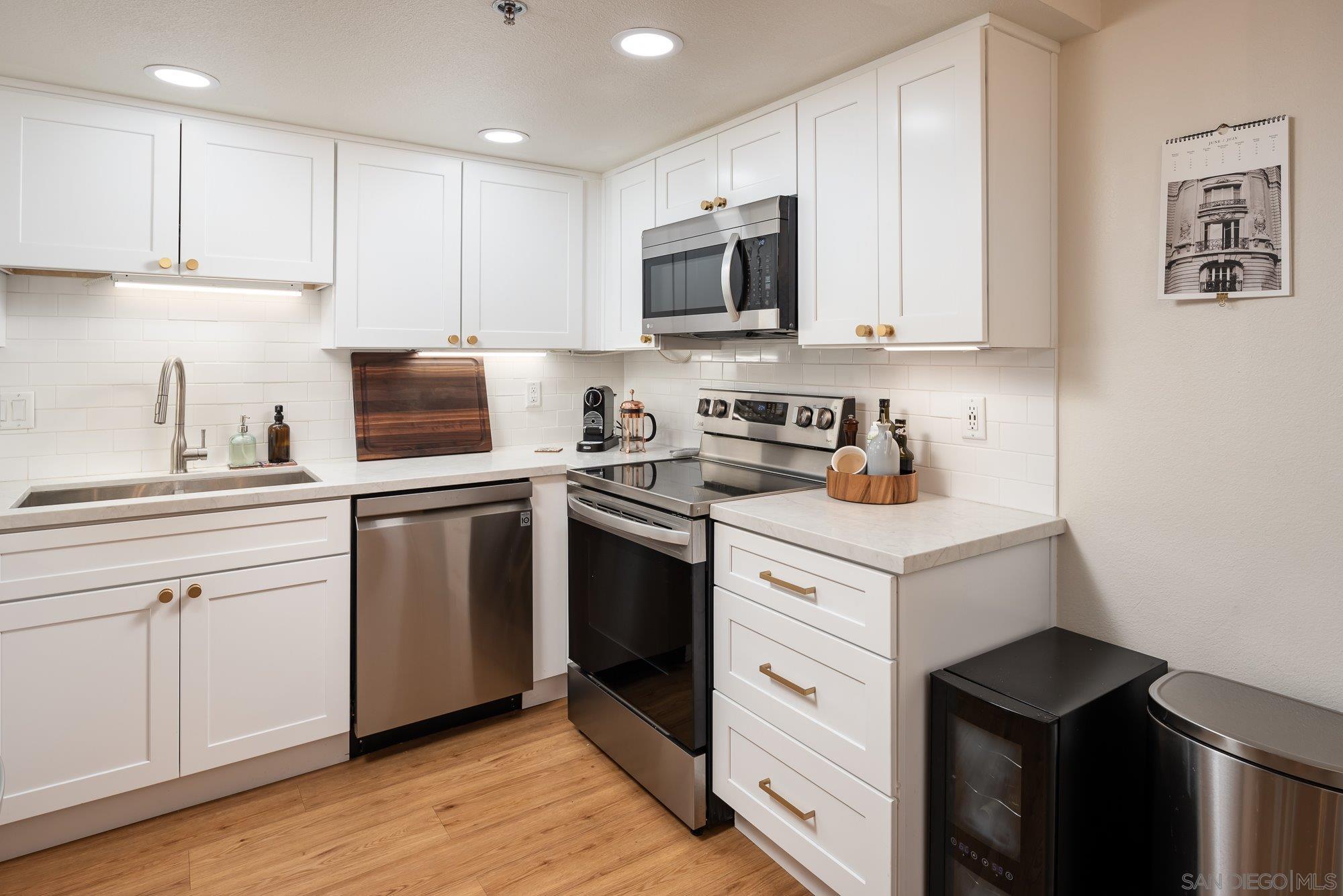 909 Sutter St Unit: 105