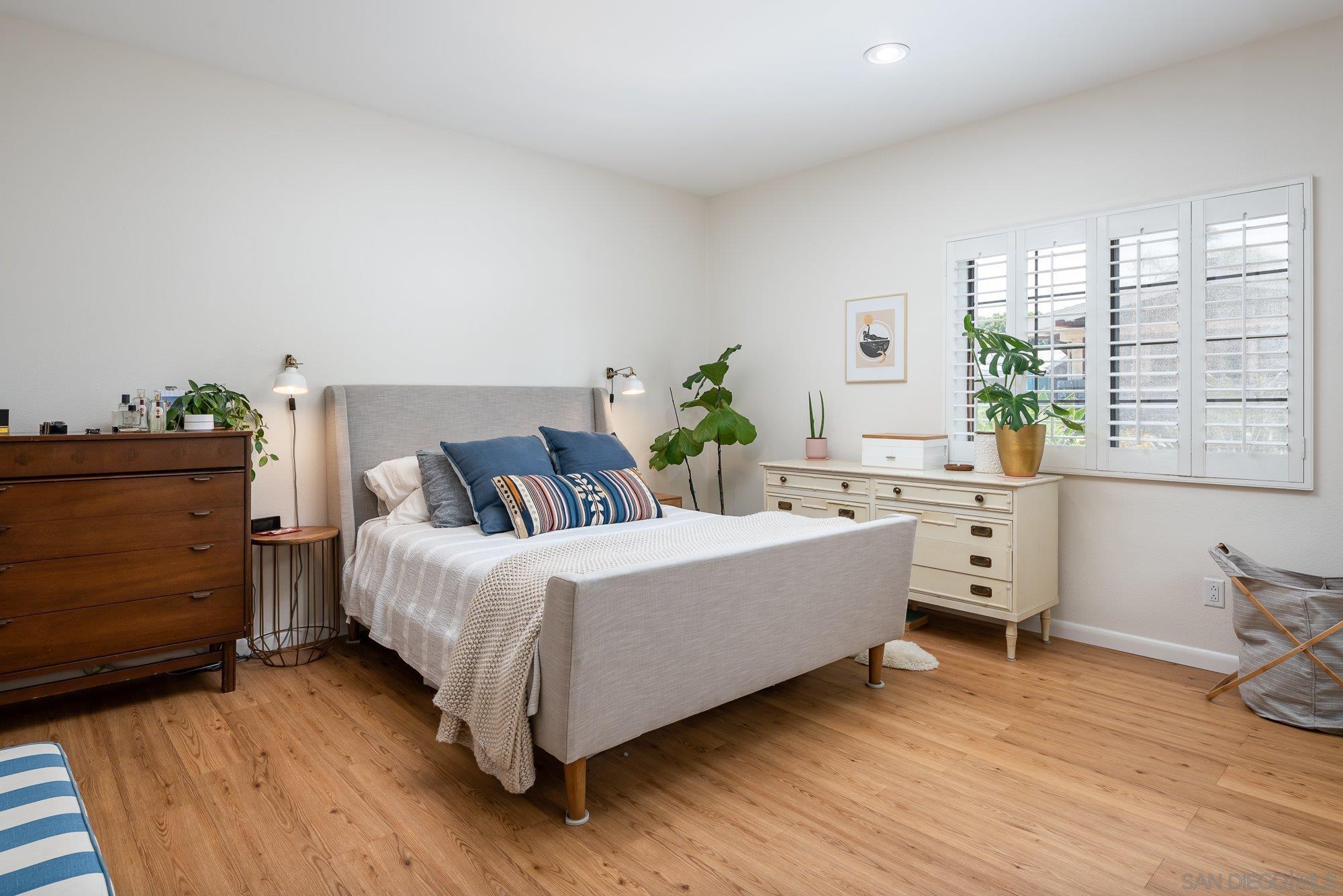 909 Sutter St Unit: 105