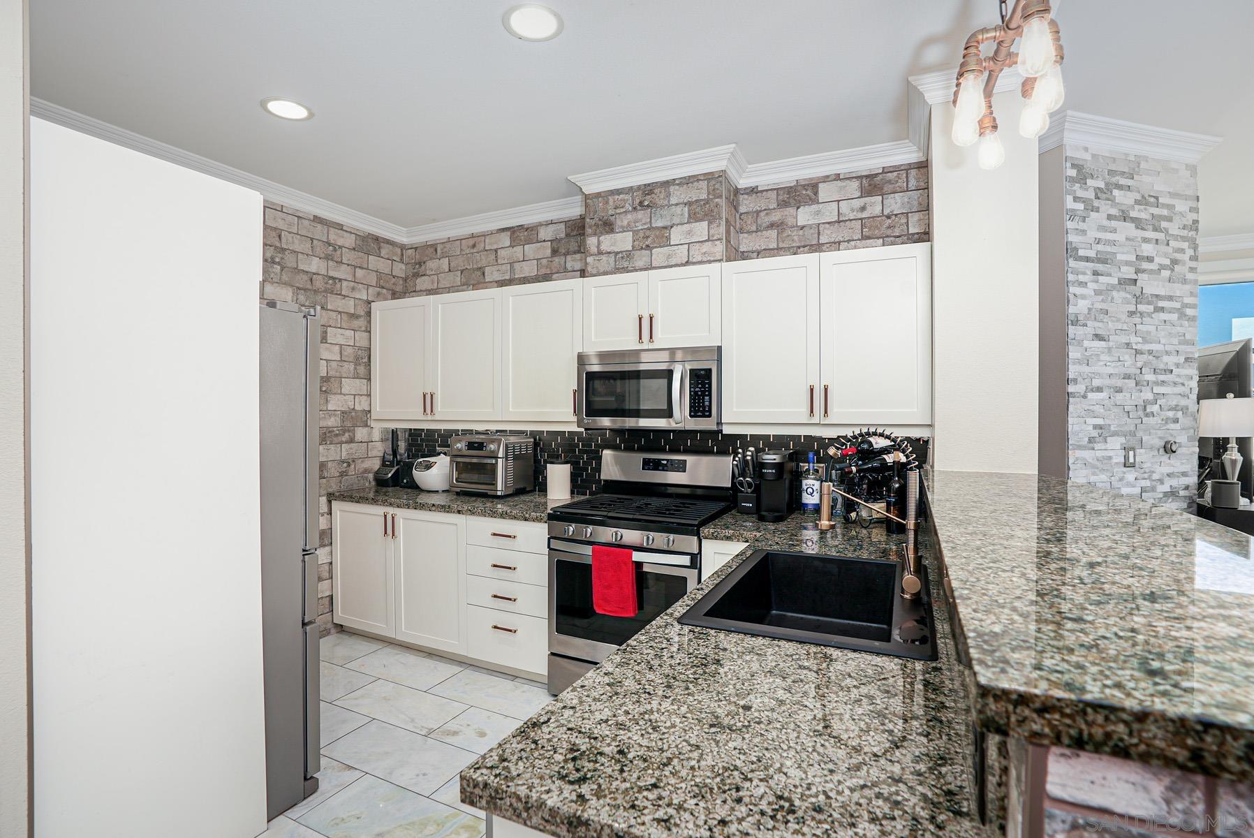 530 K St Unit: 1013