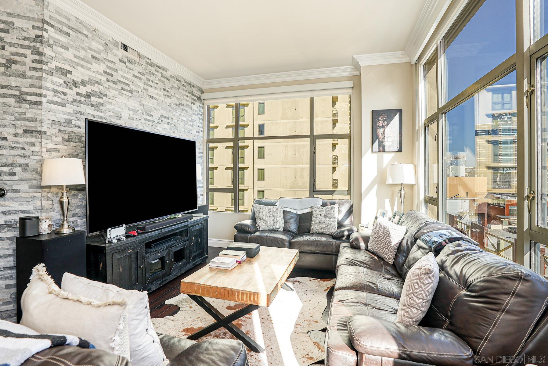 530 K St Unit: 1013