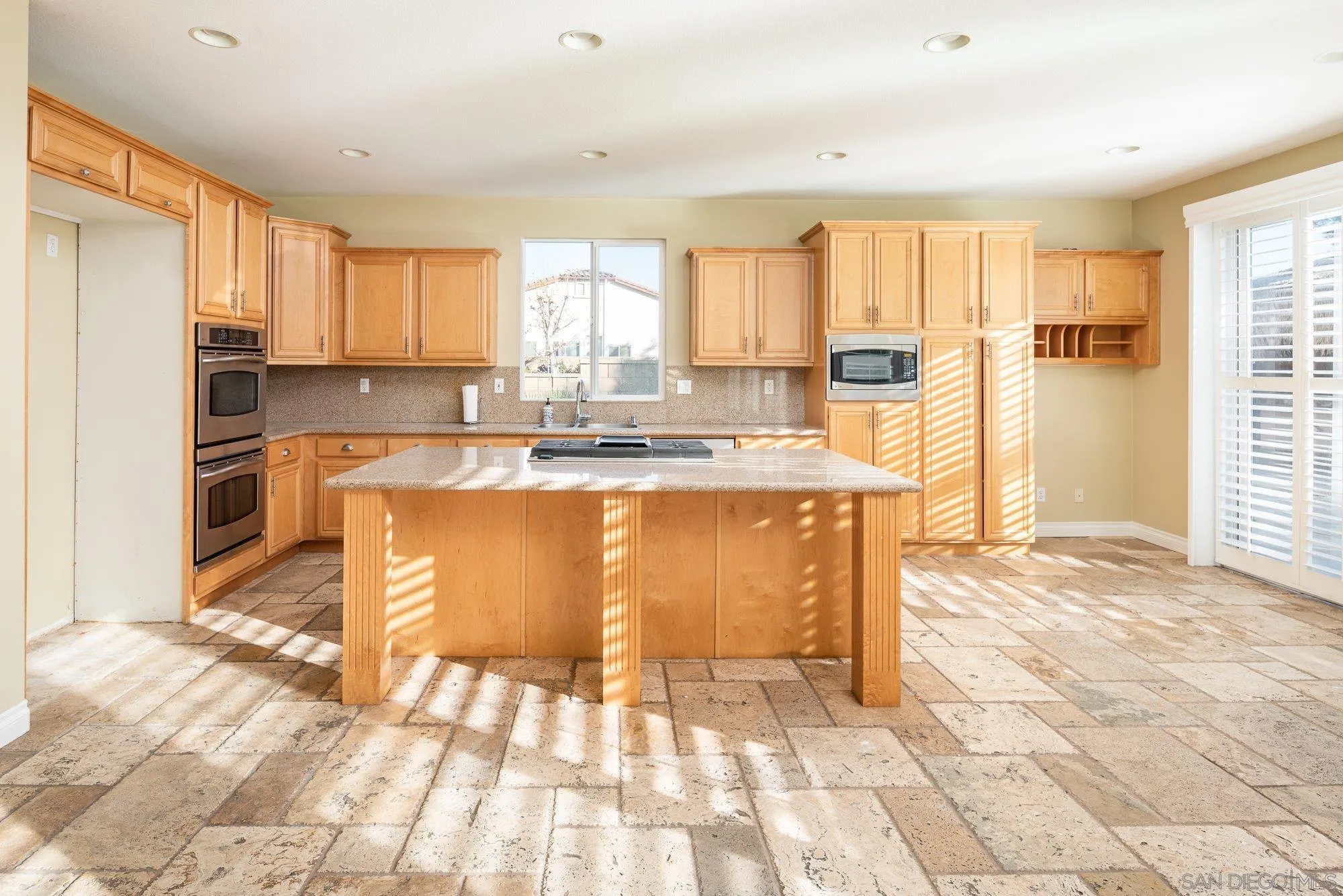 31279 Hickory Place