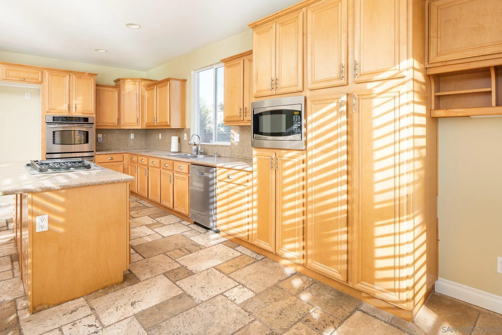 31279 Hickory Place