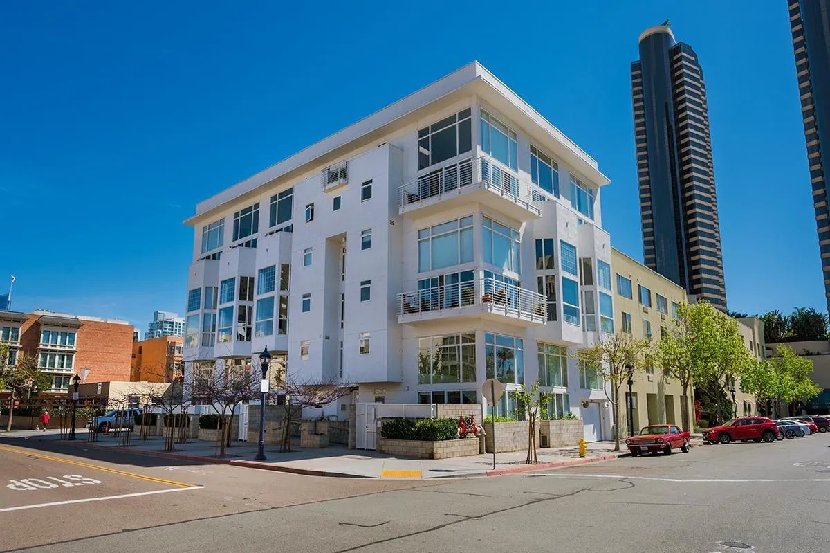 221 Island Ave Unit: 501