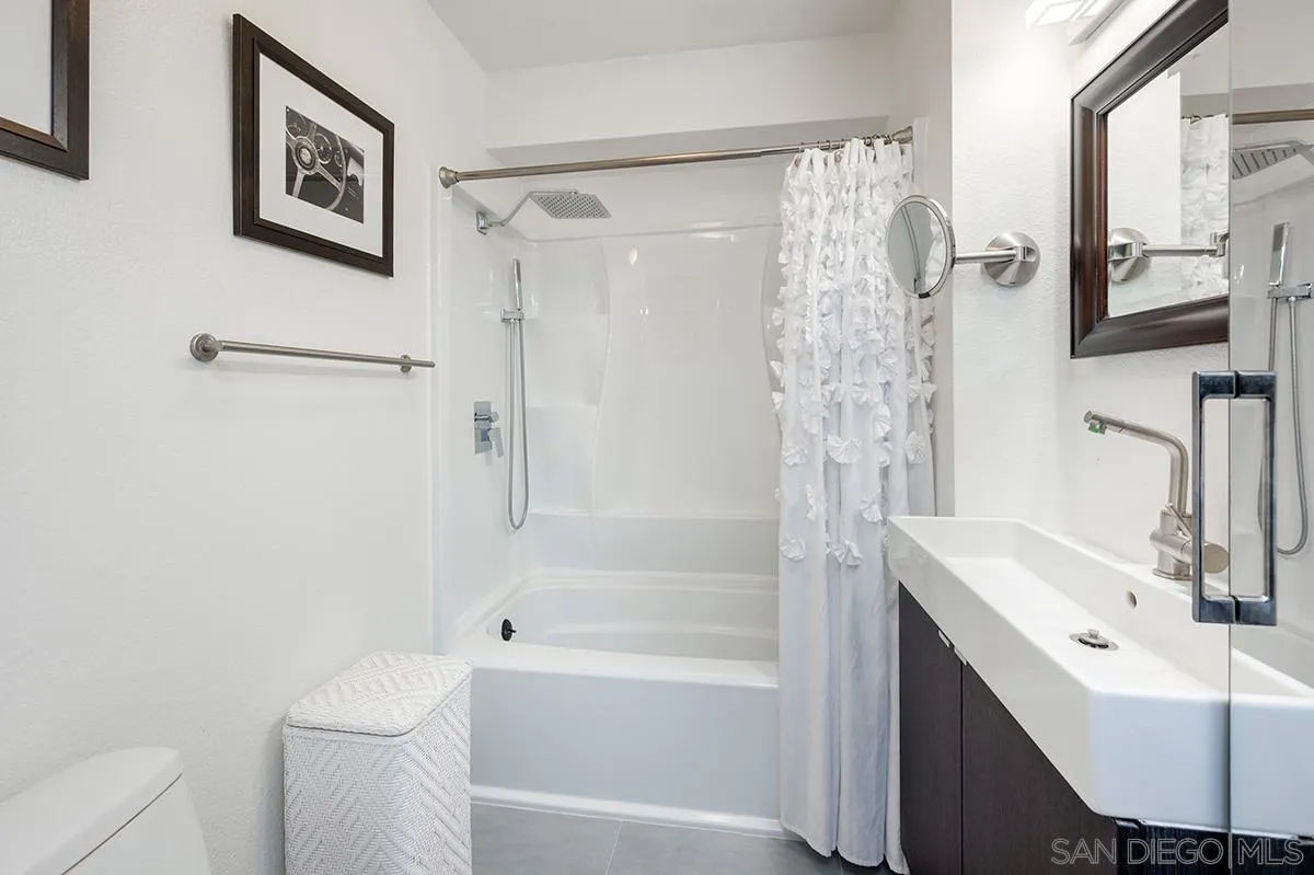 221 Island Ave Unit: 501