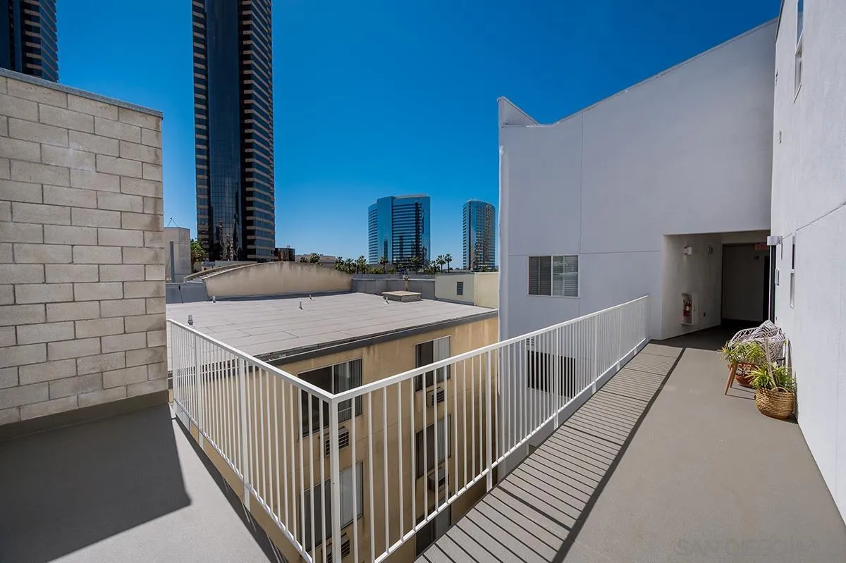 221 Island Ave Unit: 501