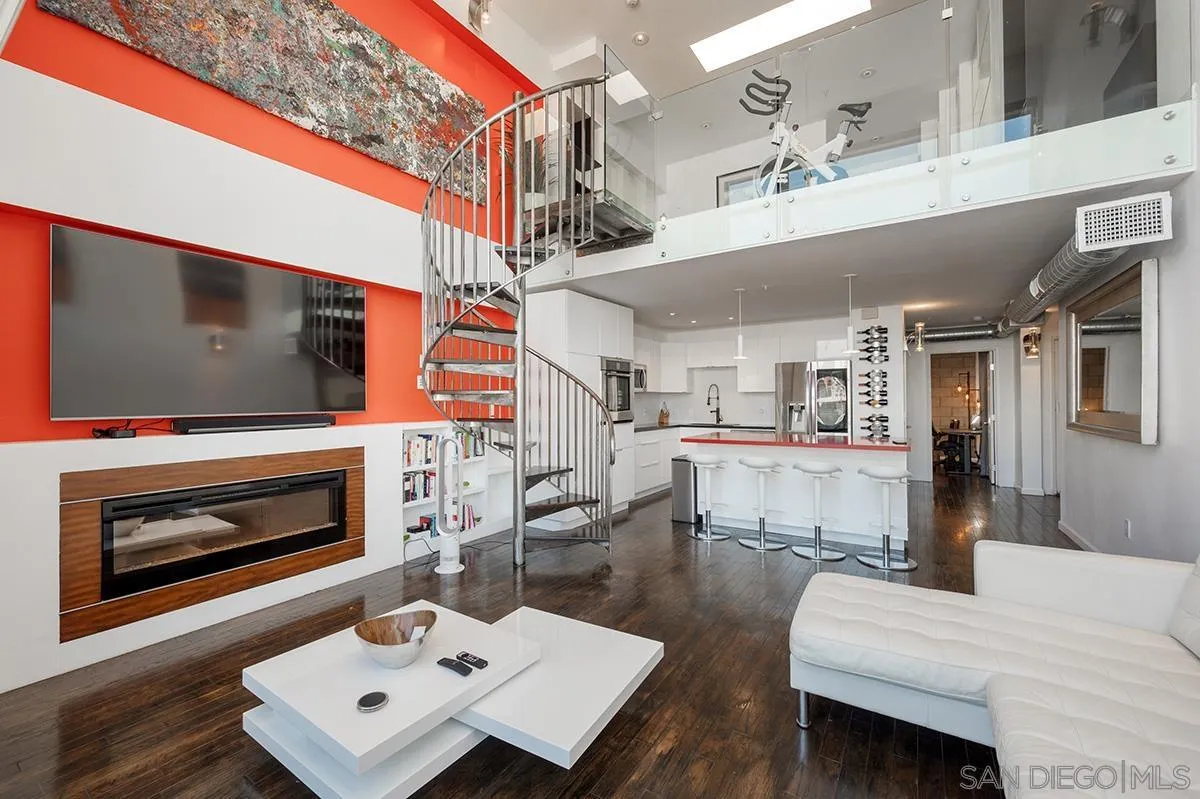 221 Island Ave Unit: 501