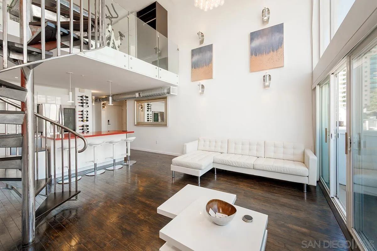 221 Island Ave Unit: 501