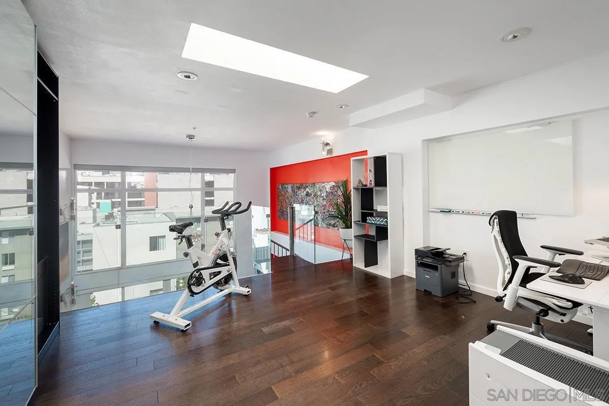 221 Island Ave Unit: 501