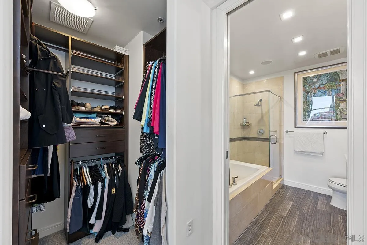 550 Front Street Unit: 1006