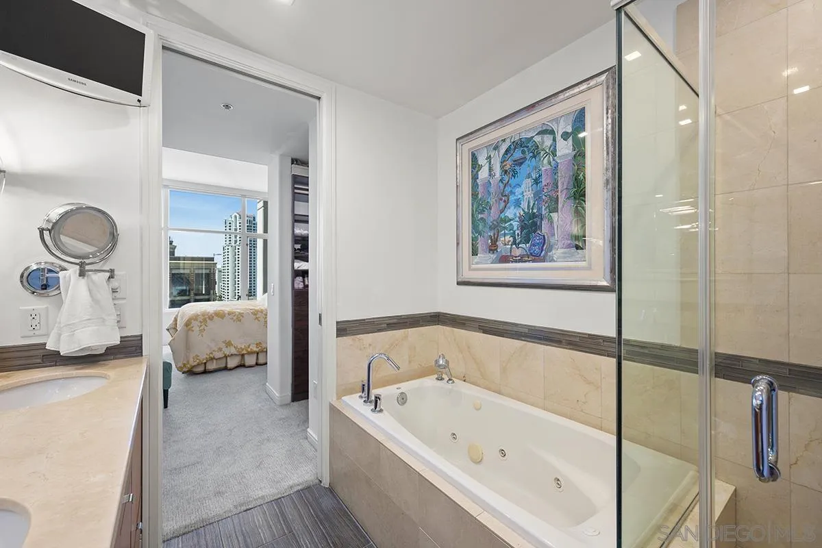 550 Front Street Unit: 1006