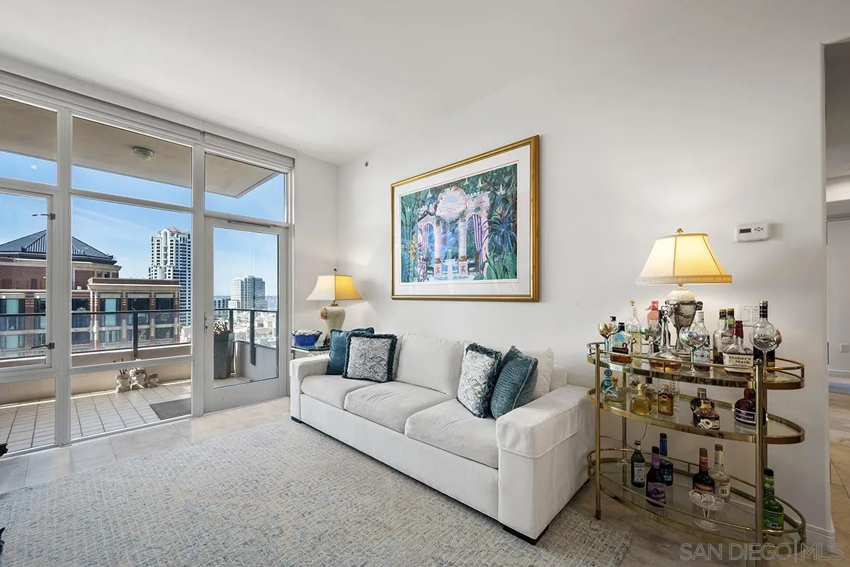 550 Front Street Unit: 1006
