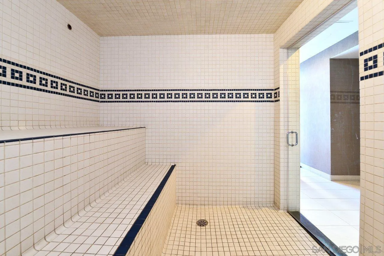 550 Front Street Unit: 1006